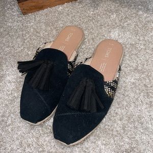TOMS flats with tassels